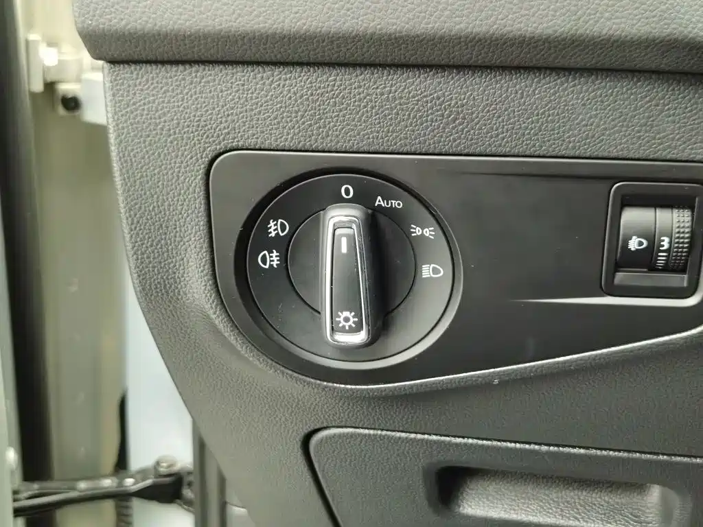 Volkswagen Tiguan L — миниатюра 21