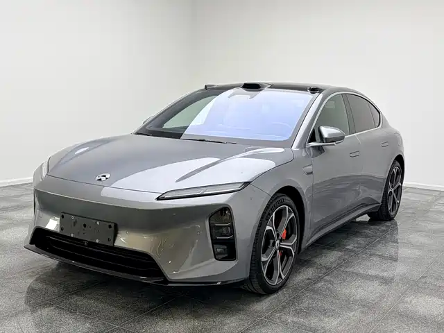 2025 Nio ET5