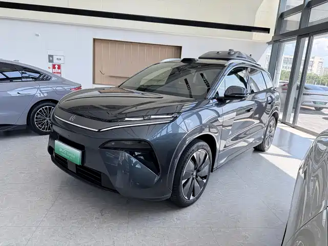 2025 BYD Tang