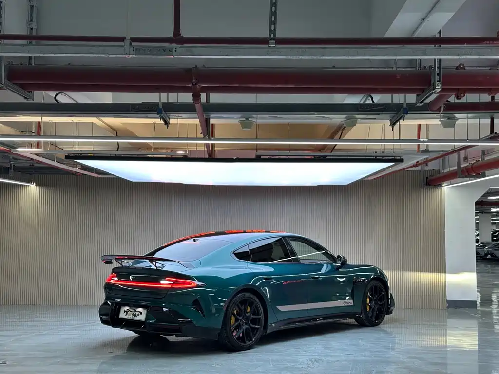 XIAOMI CAR XIAOMI SU7 ULTRA