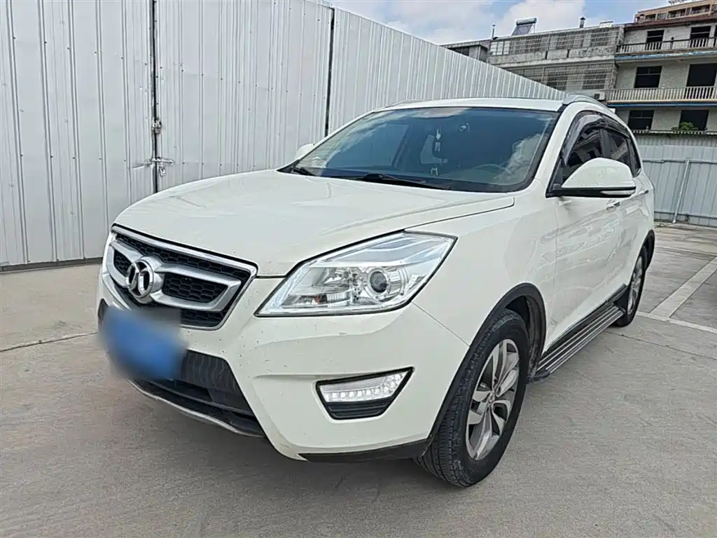 BAIC Senova X65 2015
