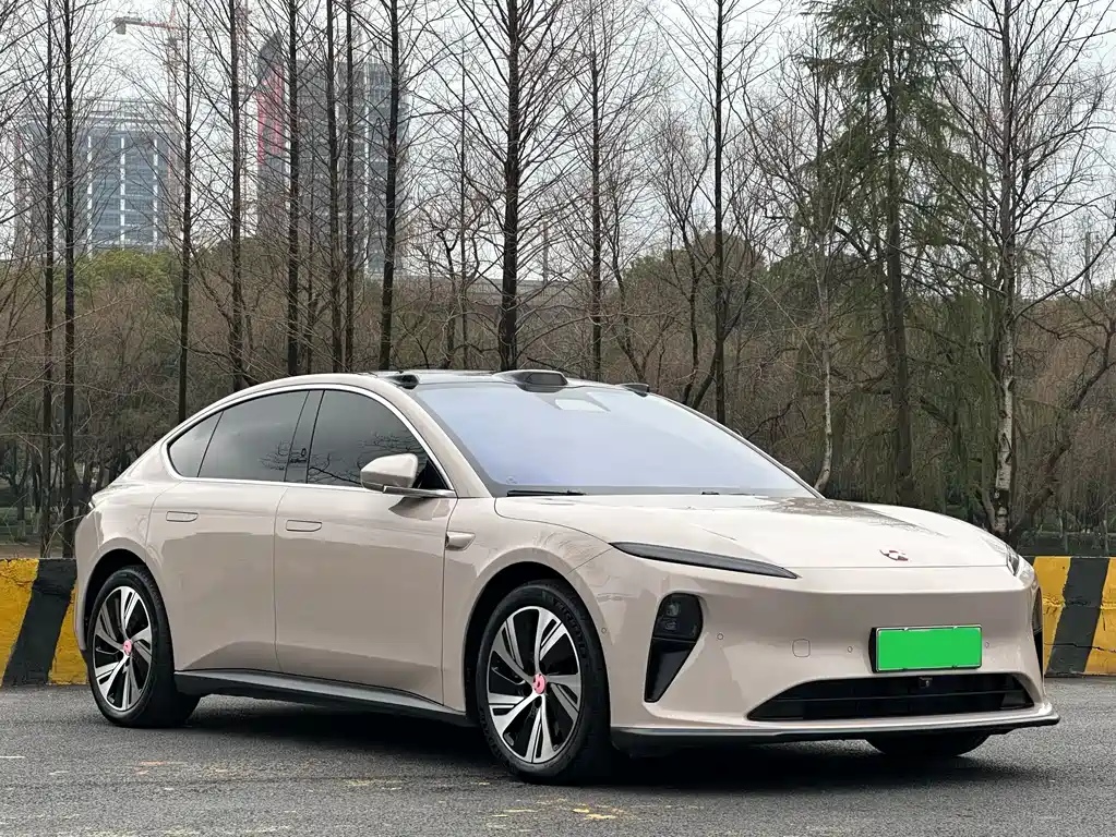 NIO NIO ET5