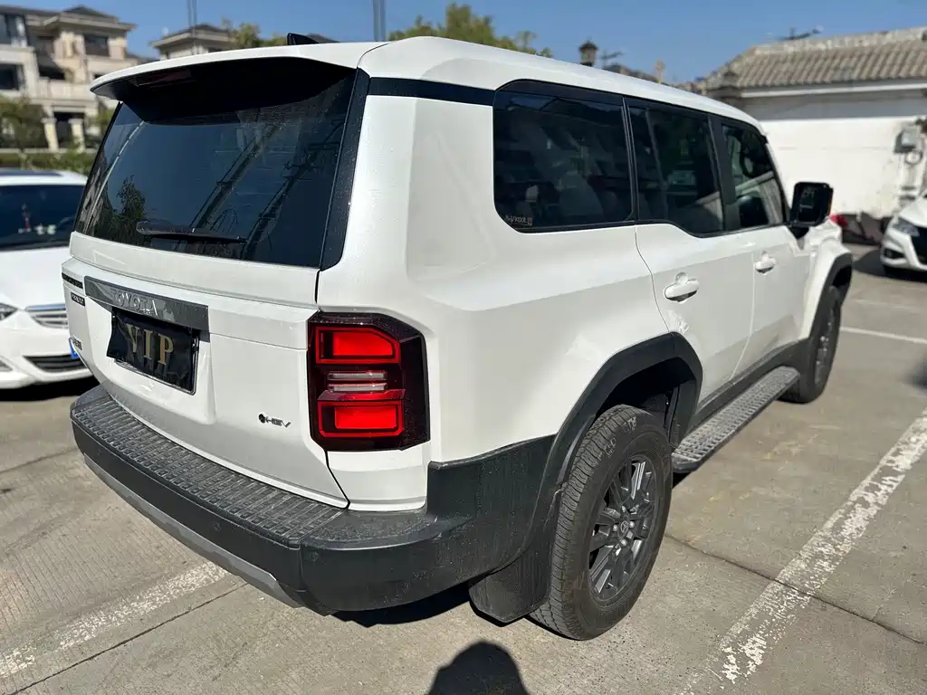 Toyota Prado — миниатюра 4