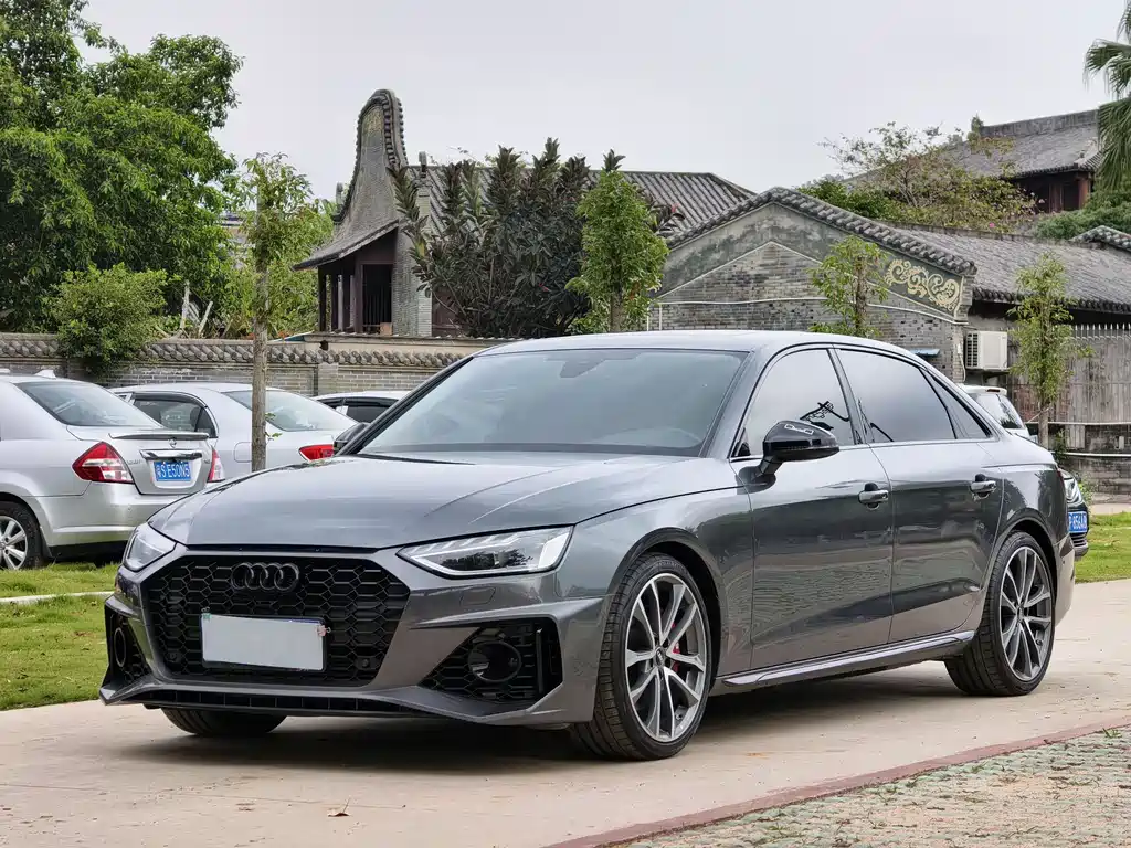 Audi A4L 2020