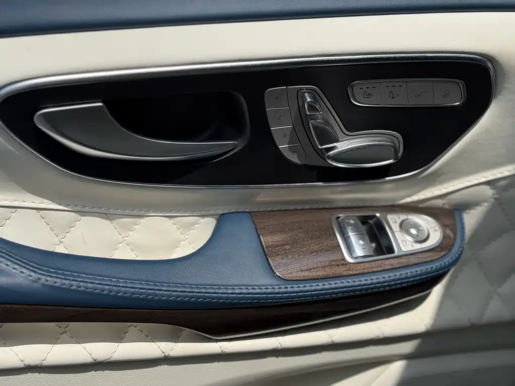 Mercedes-Benz V-Class V 2021 V 260 L Luxury