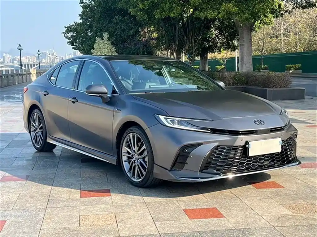Toyota Camry 2026 2.0HXS