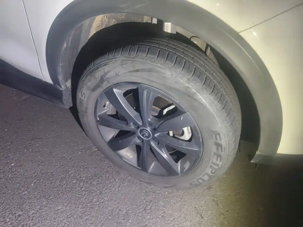 BYD Yuan EV — миниатюра 25