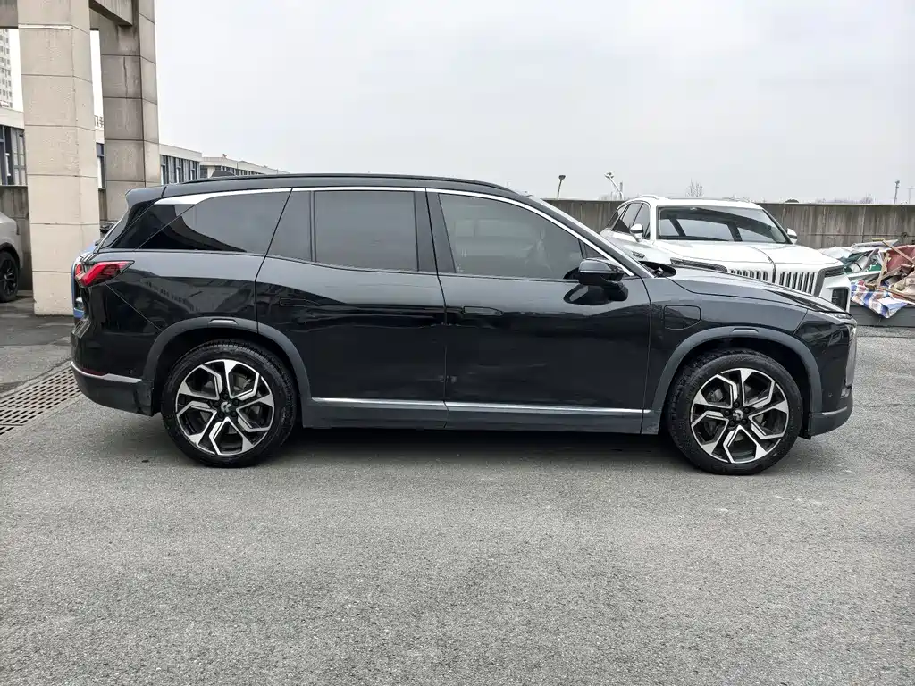 NIO NIO ES8