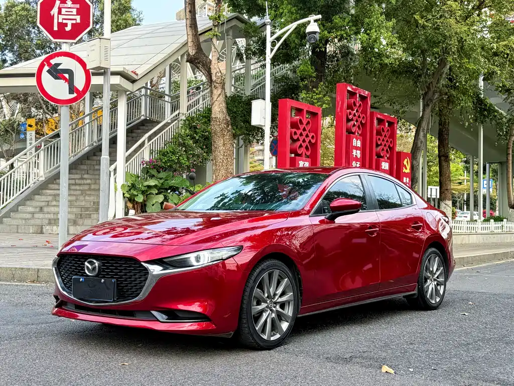 Mazda 3 Axela 2021