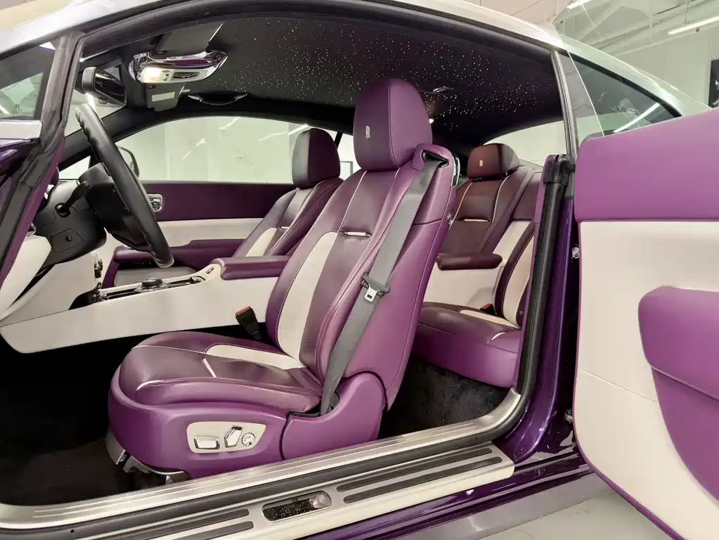ROLLS-ROYCE PHANTOM
