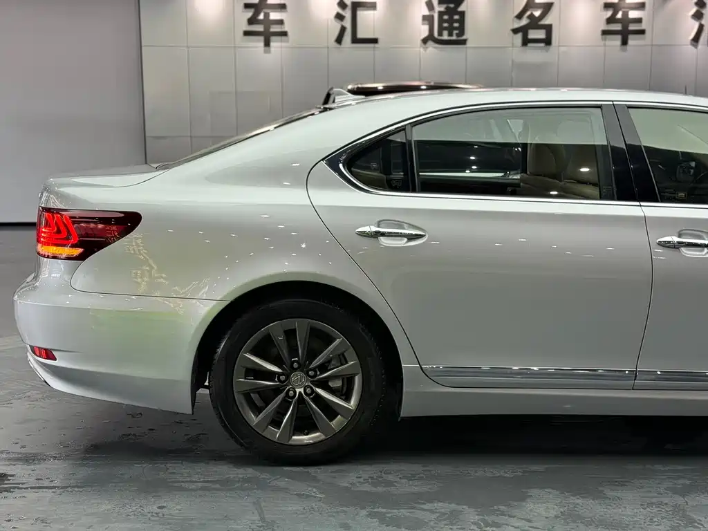 Lexus LS 2013 460L Luxury