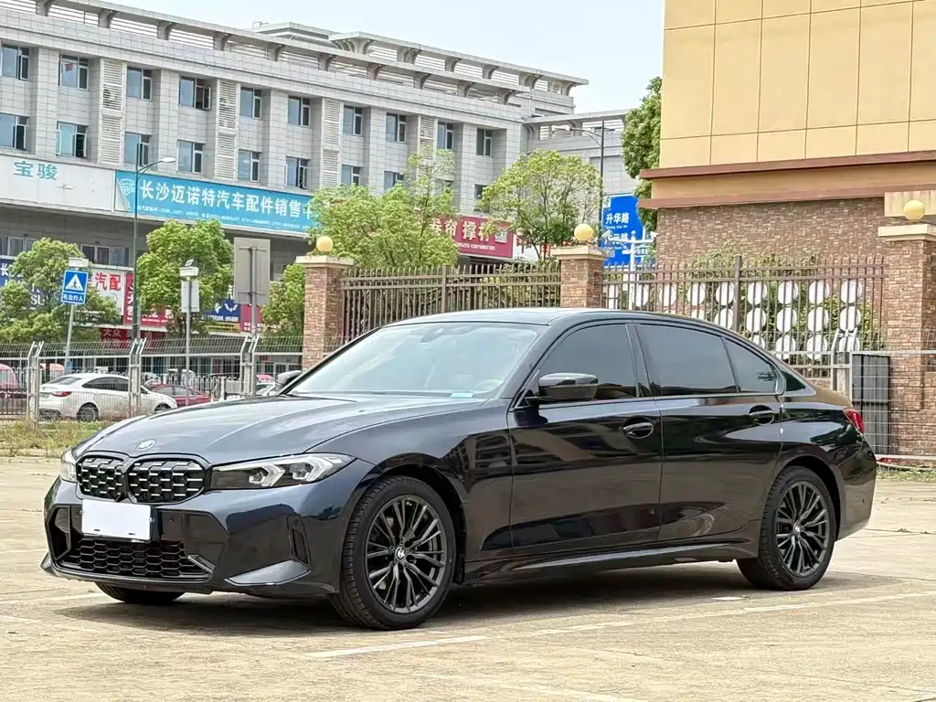 BMW 3 Series 2024