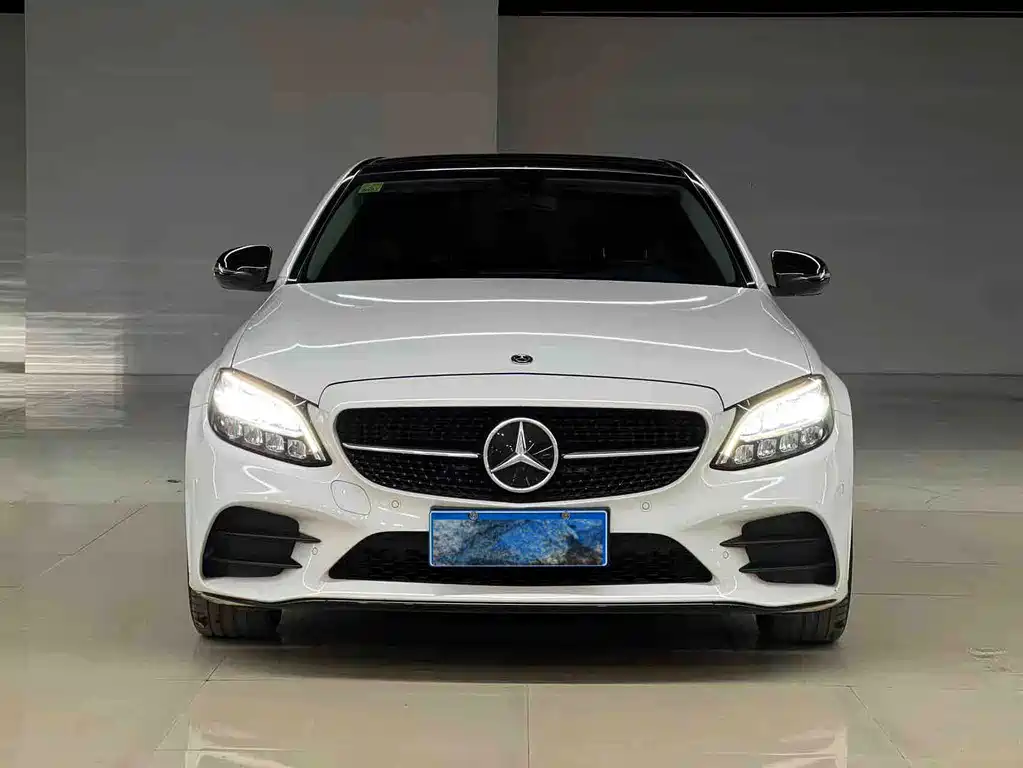 Mercedes-Benz C-Class — миниатюра 2