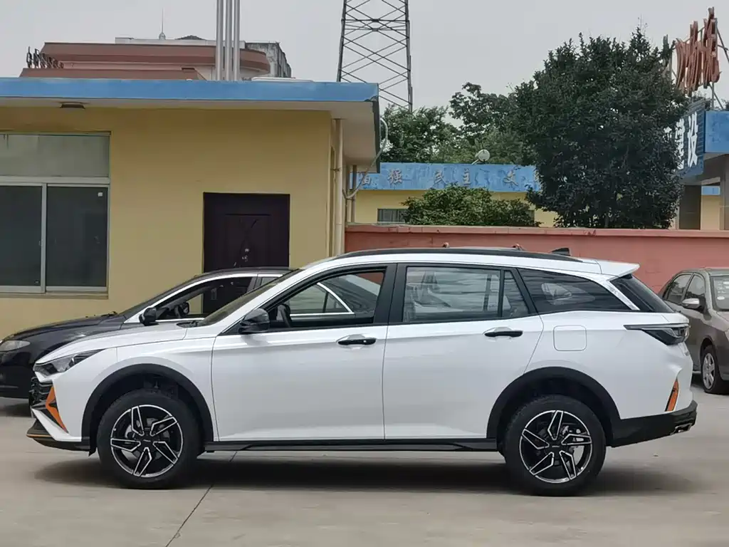 Dongfeng GS 2024 1.5L AT