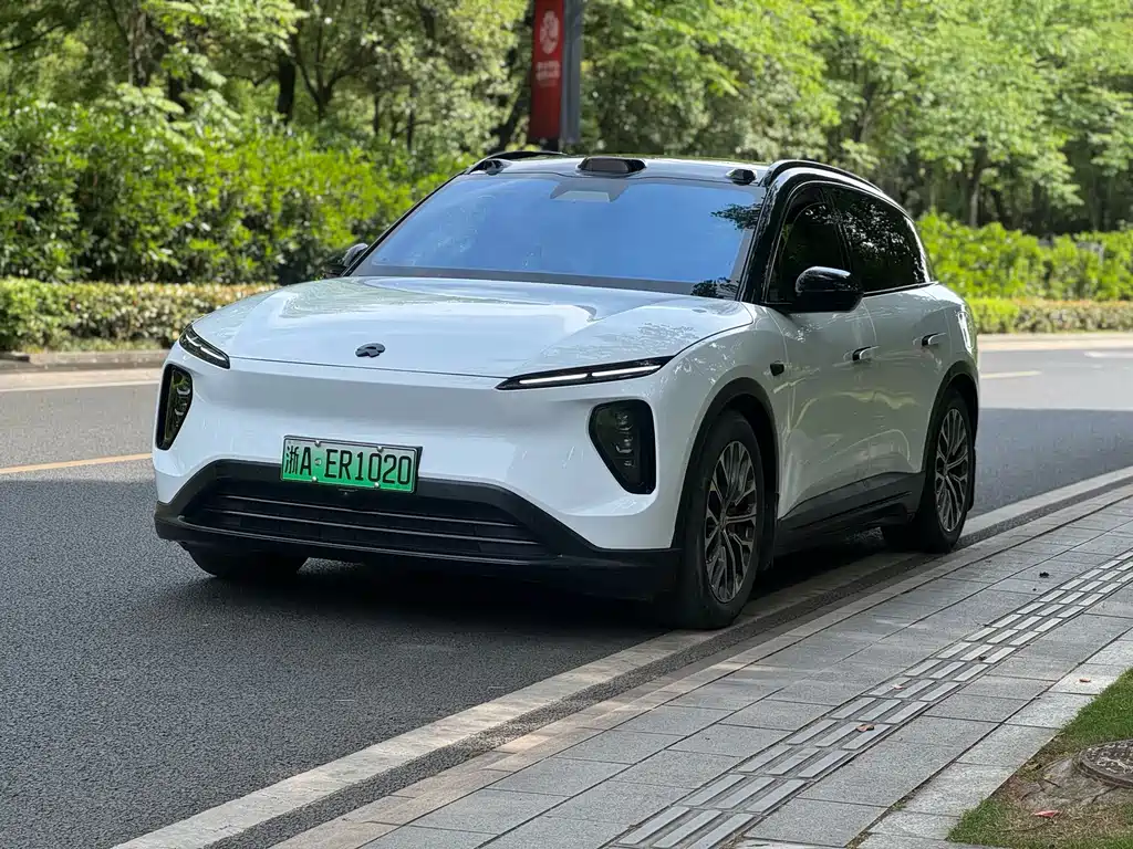 2023 Nio ES6 - zdjęcie 1 z 18