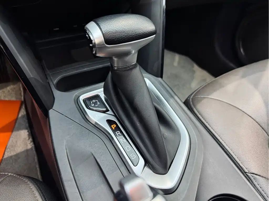 GAC GS4 2015 200T G-DCT Luxury