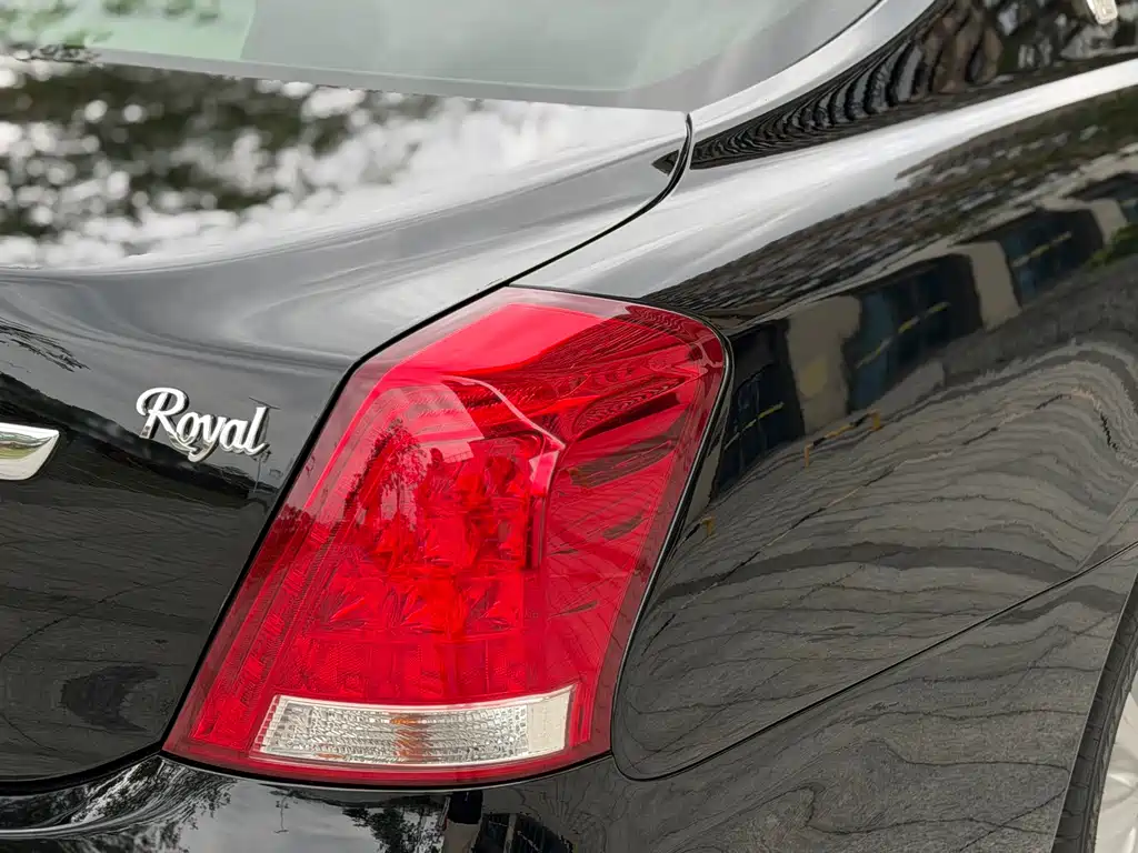 Toyota Crown 2011 2.5L Royal