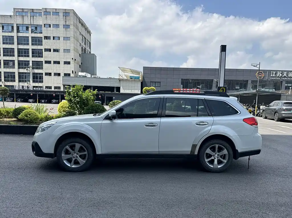 Subaru Outback 2.5i Luxury Edition, фото 3