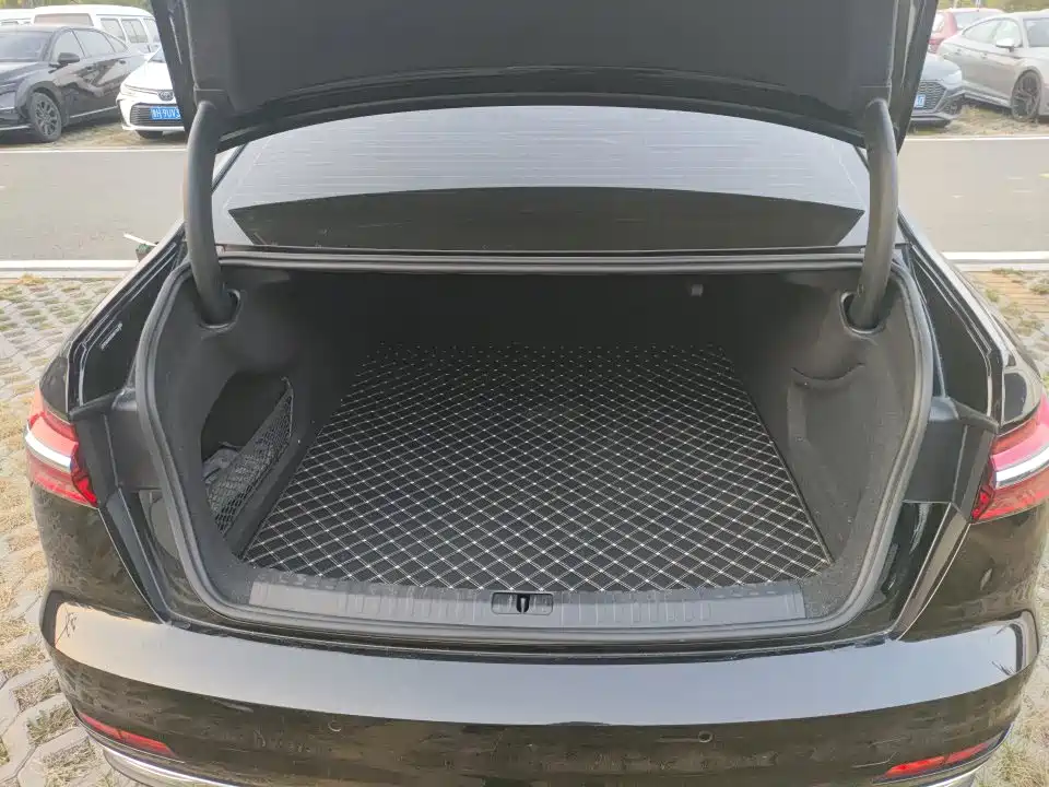 Audi A6L — миниатюра 9