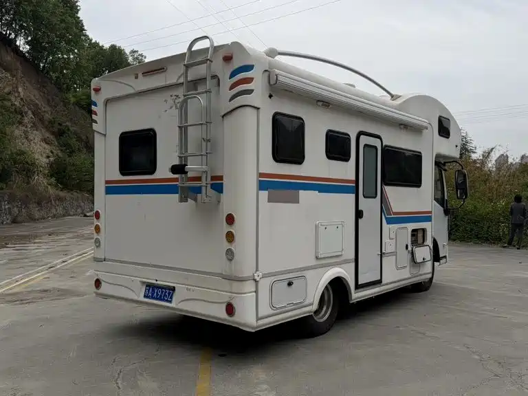 Maxus SAIC MAXUS V100 V100 2023 2.0T V100