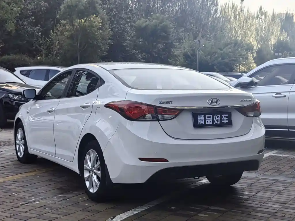 Hyundai Elantra Langdong — миниатюра 6