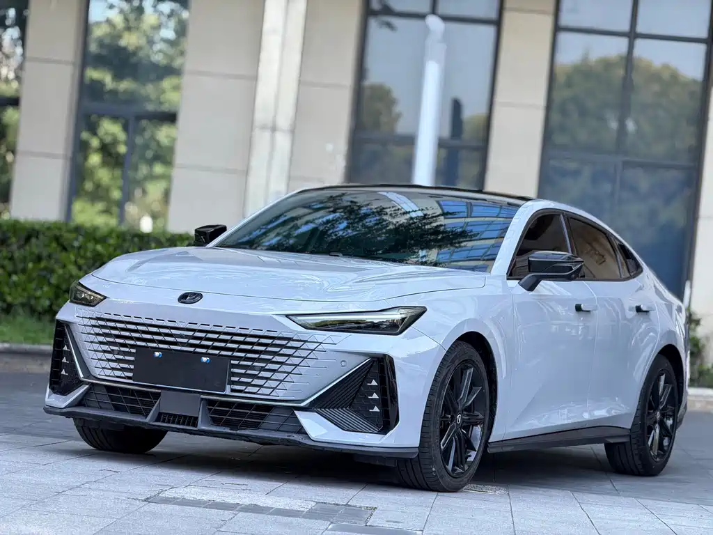 Changan UNI-V 2023