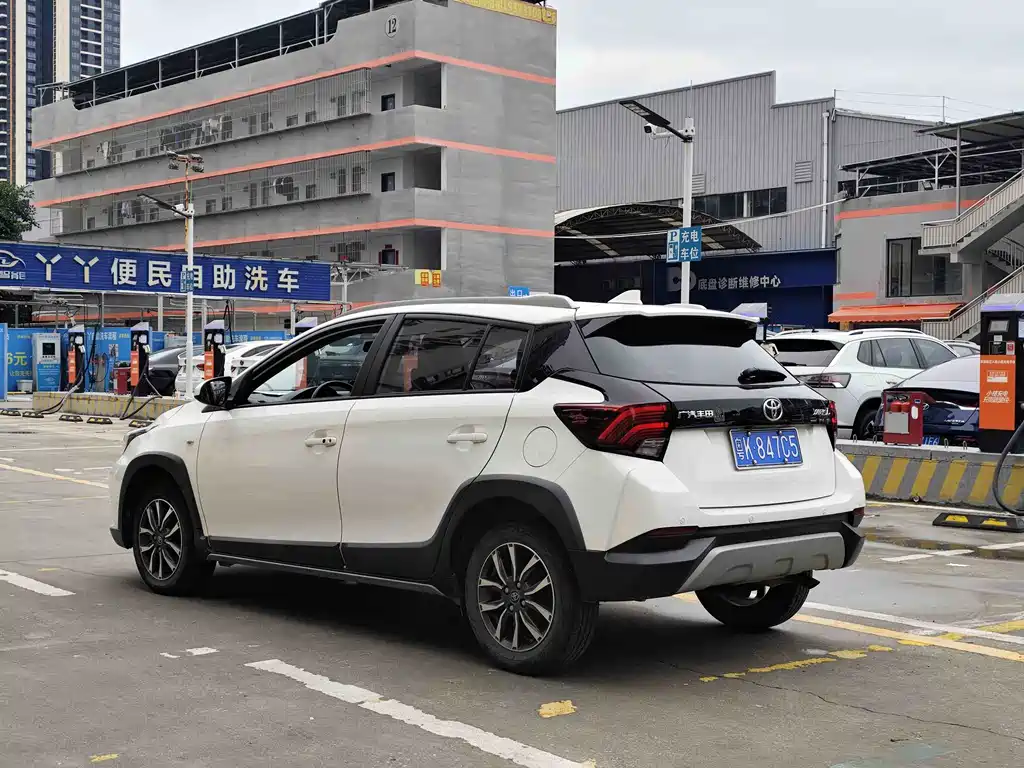 TOYOTA YARIS L ZHIXUAN