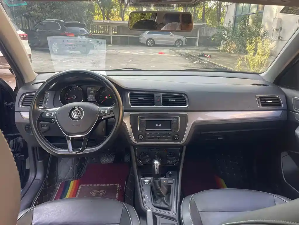 Volkswagen Lavida — миниатюра 8