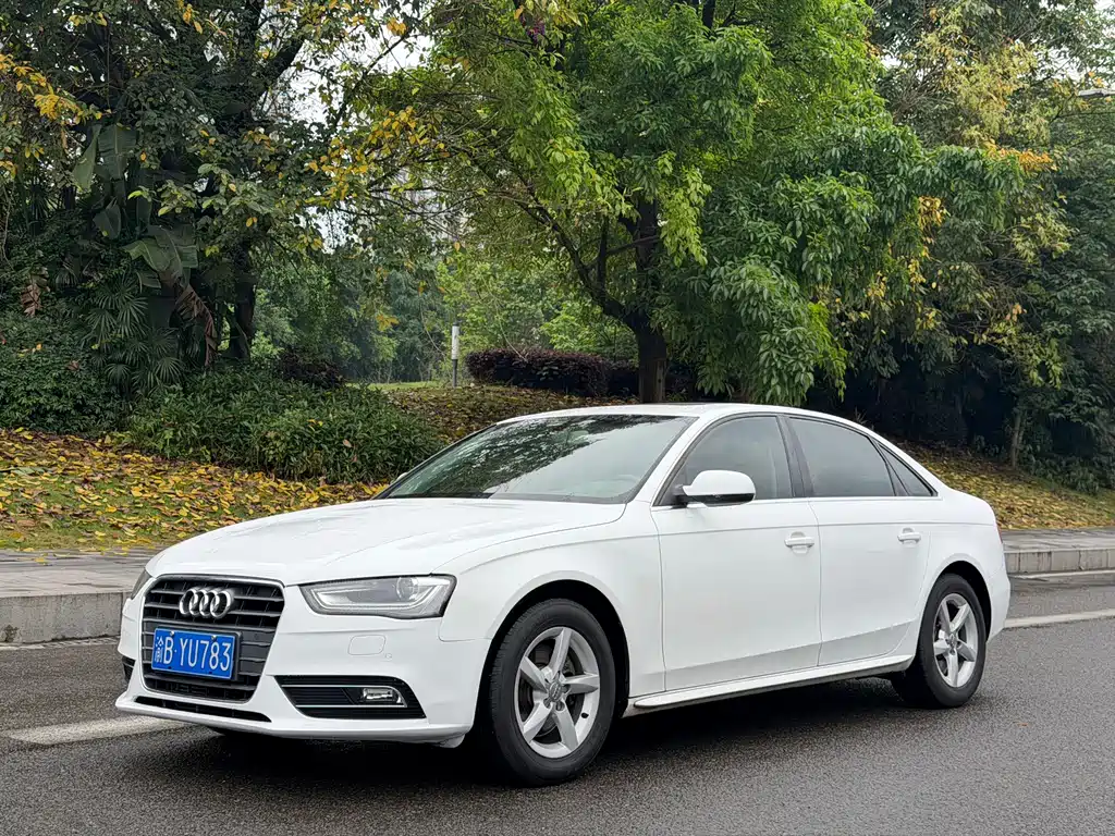 Audi A4L 2014