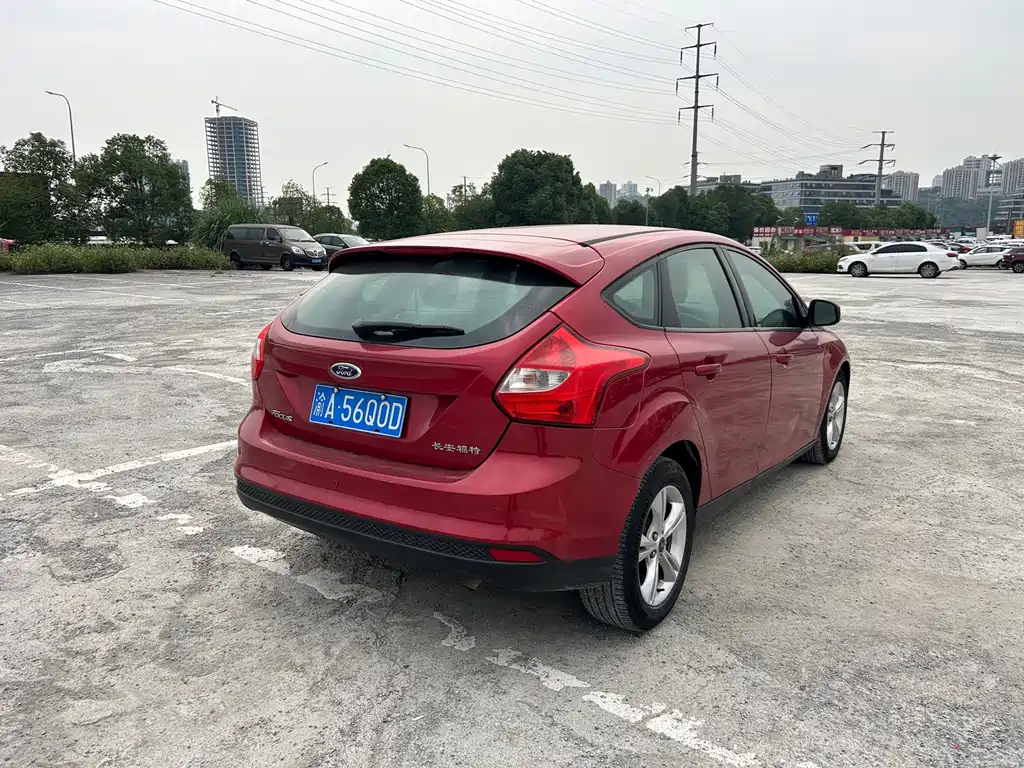 Ford Focus — миниатюра 7