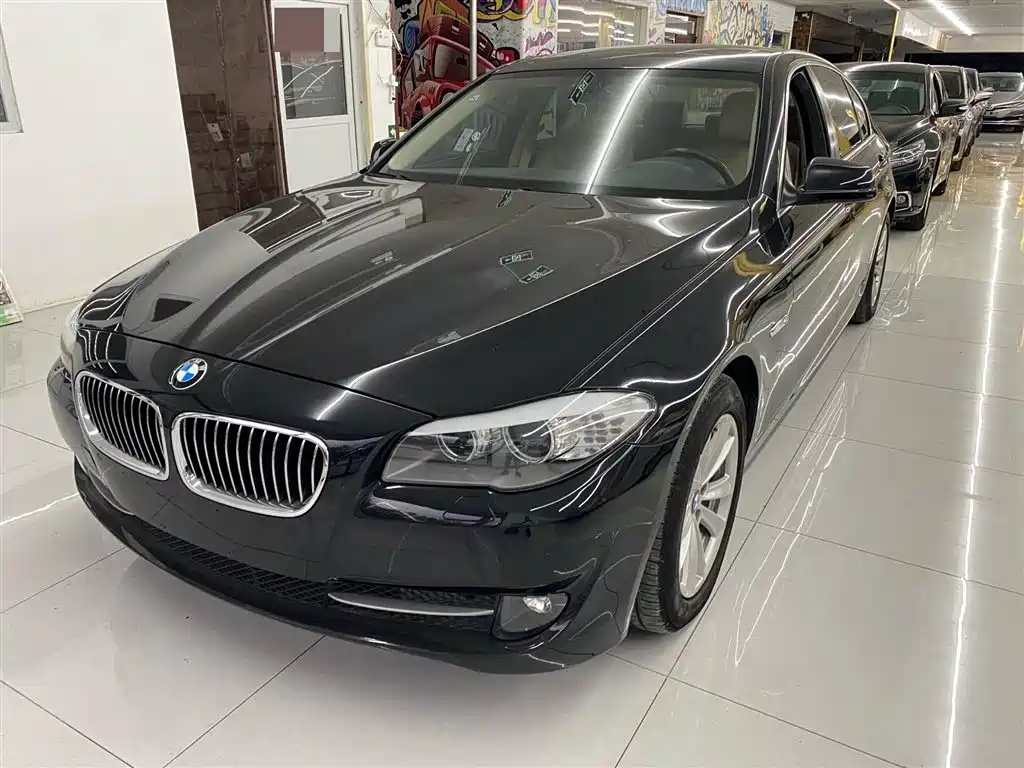 BMW 5 Series 2012 523Li Leading Type
