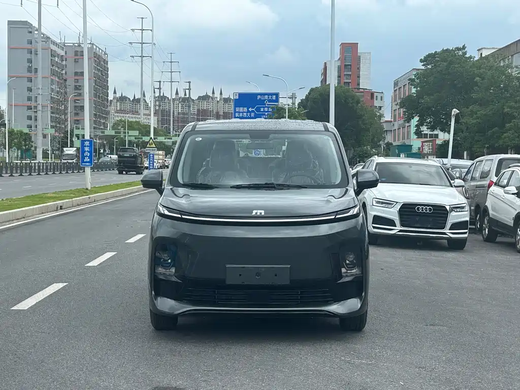 Сычуань. 鑫源向上V6 新能源 — миниатюра 2