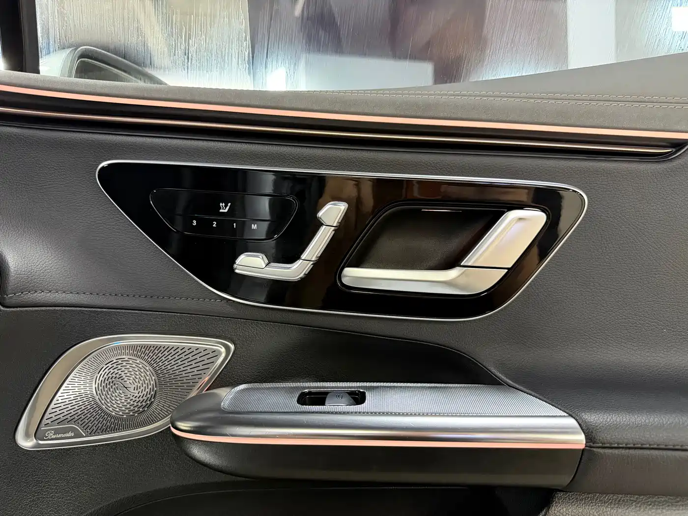 Mercedes-Benz EQE id 4659842 из Китая 21
