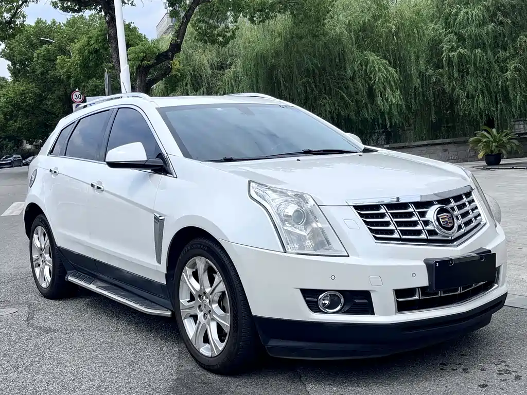 Cadillac SRX — миниатюра 3