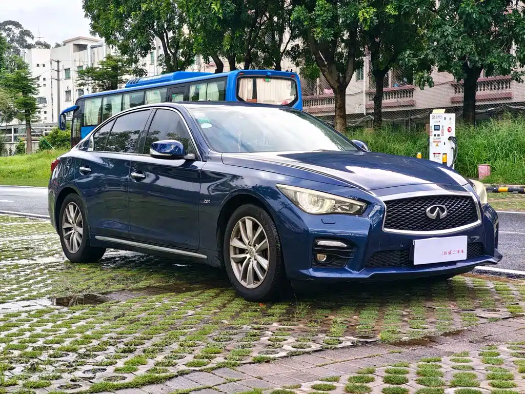 Infiniti Q50L 2016 2.0T Enjoy
