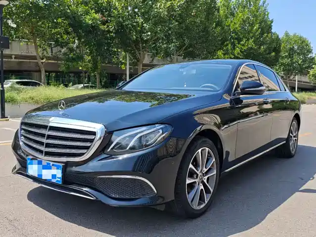 MERCEDES BENZ E CLASS