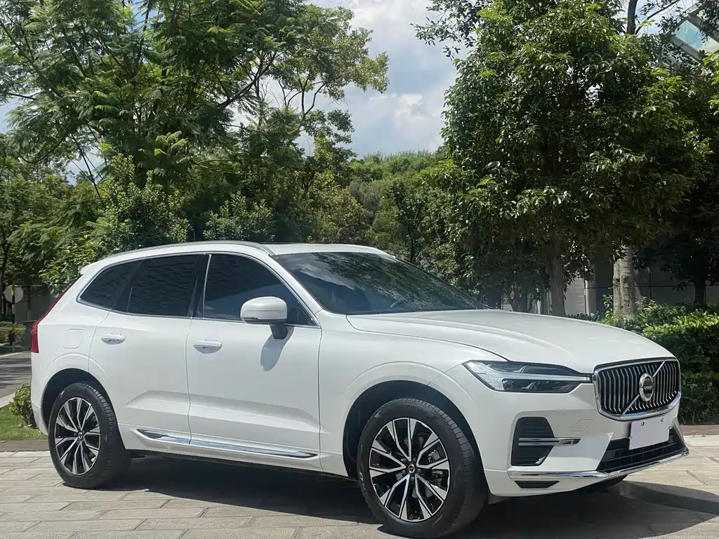 VOLVO  XC60