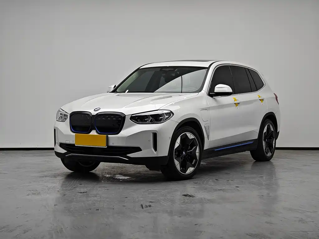 BMW iX3 2021