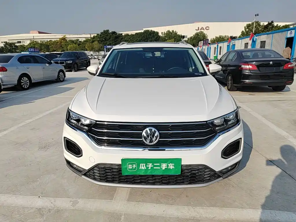 Volkswagen T-Roc — миниатюра 3
