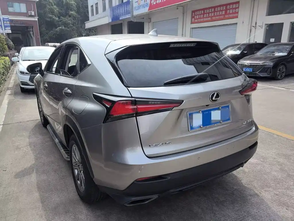Lexus NX — миниатюра 9