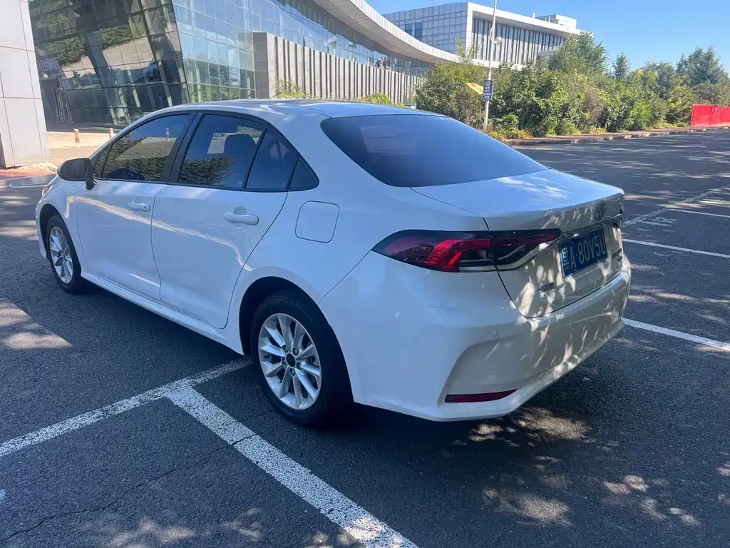 Toyota Corolla — миниатюра 6