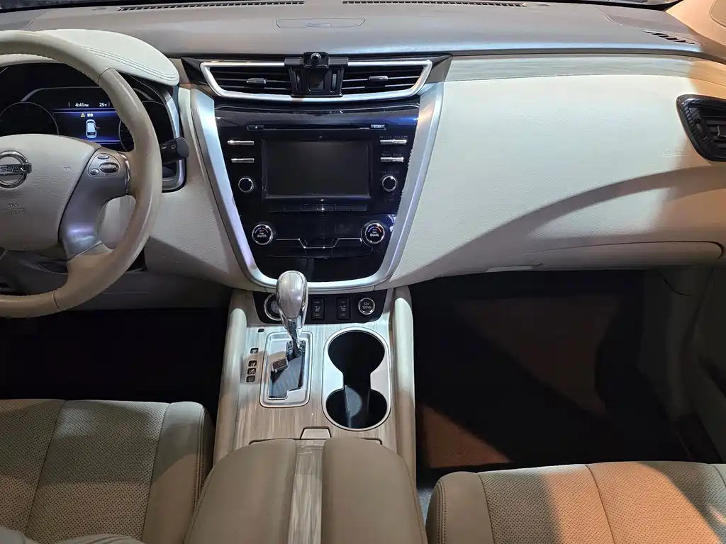 Nissan Murano — миниатюра 9