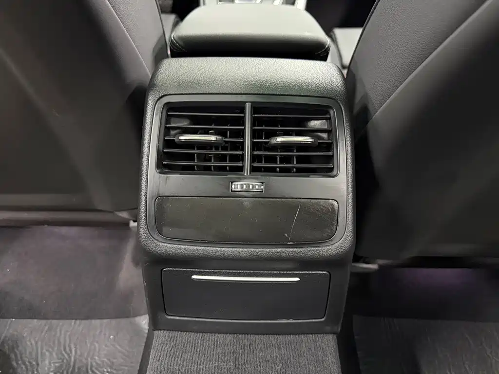 Audi A4L — миниатюра 20