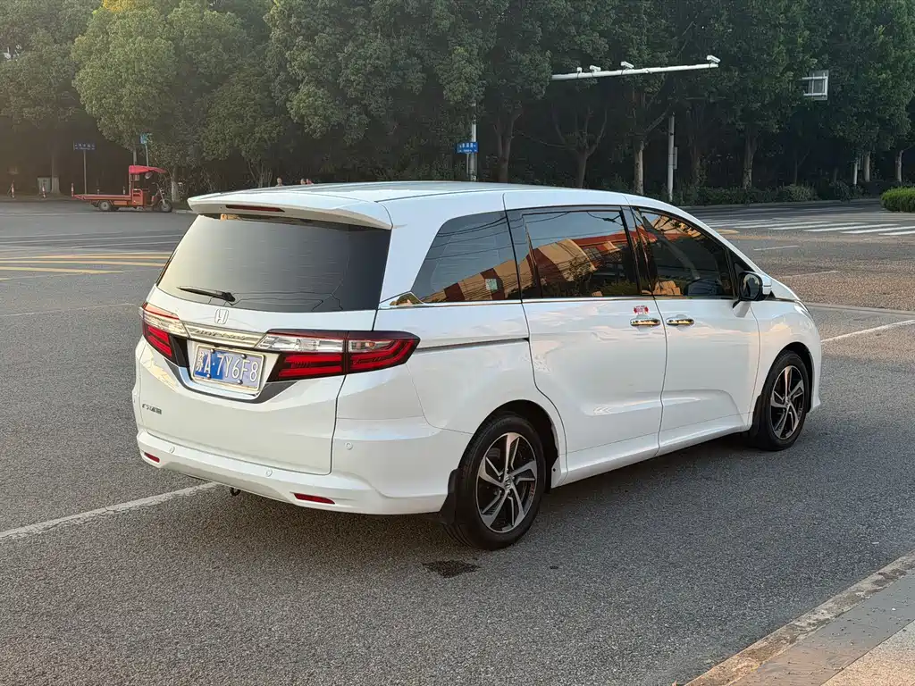 Honda Odyssey 2017 2.4L Luxury