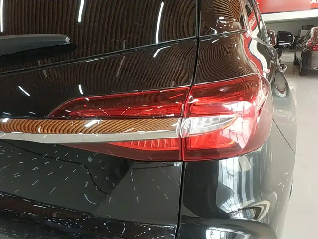 Buick Enclave — миниатюра 8