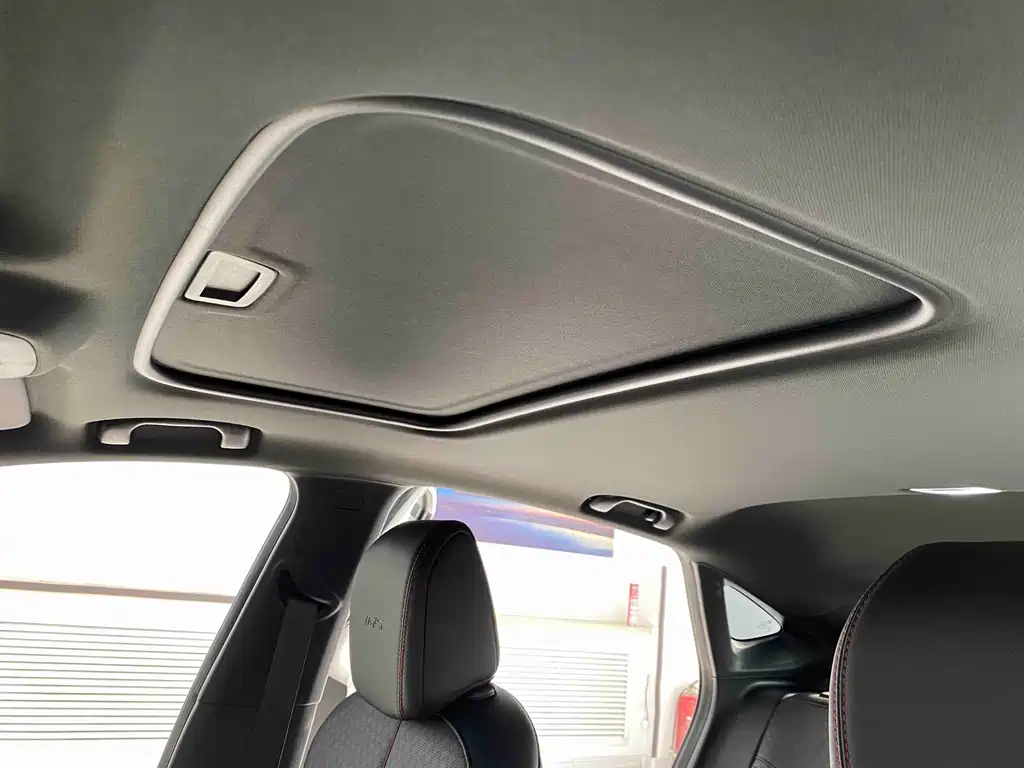Buick Verano — миниатюра 16