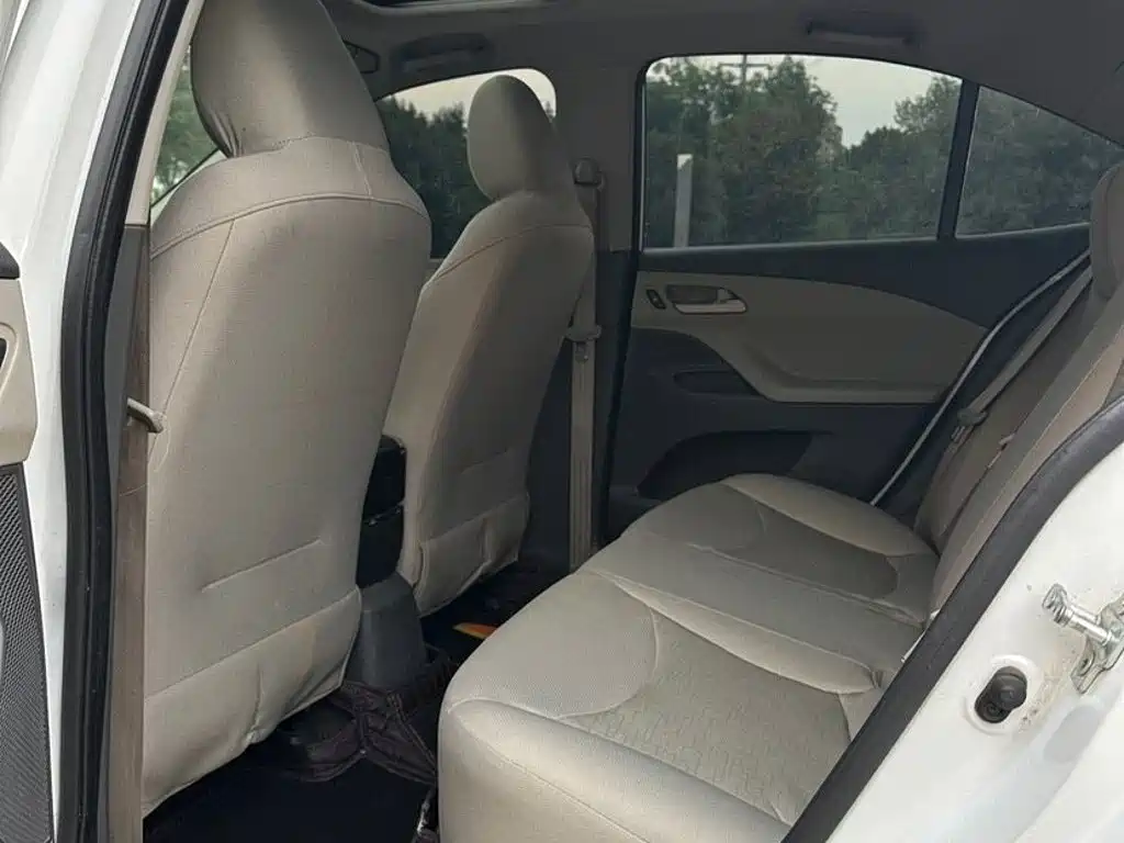 Chevrolet Sail 2015 3 1.5L MT
