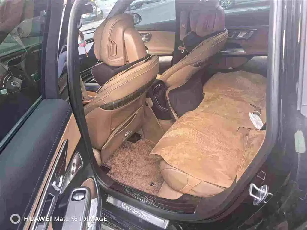 Mercedes-Benz E-Class — миниатюра 5