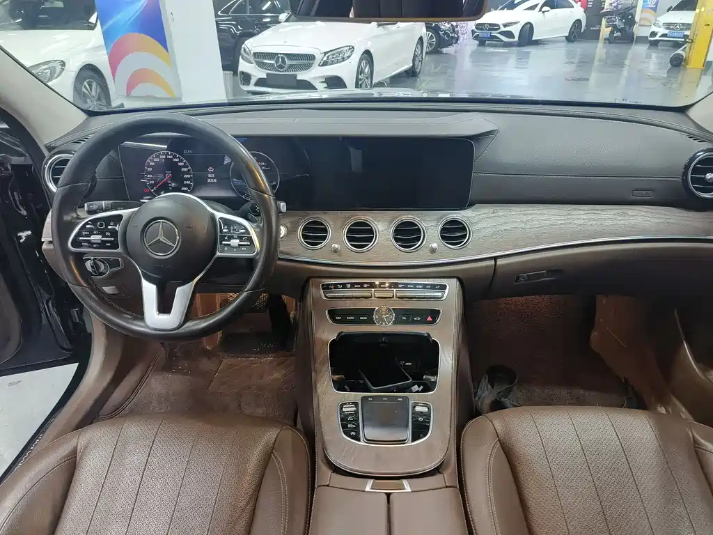 Mercedes-Benz E-Class E 2019 E 300 L Fashion