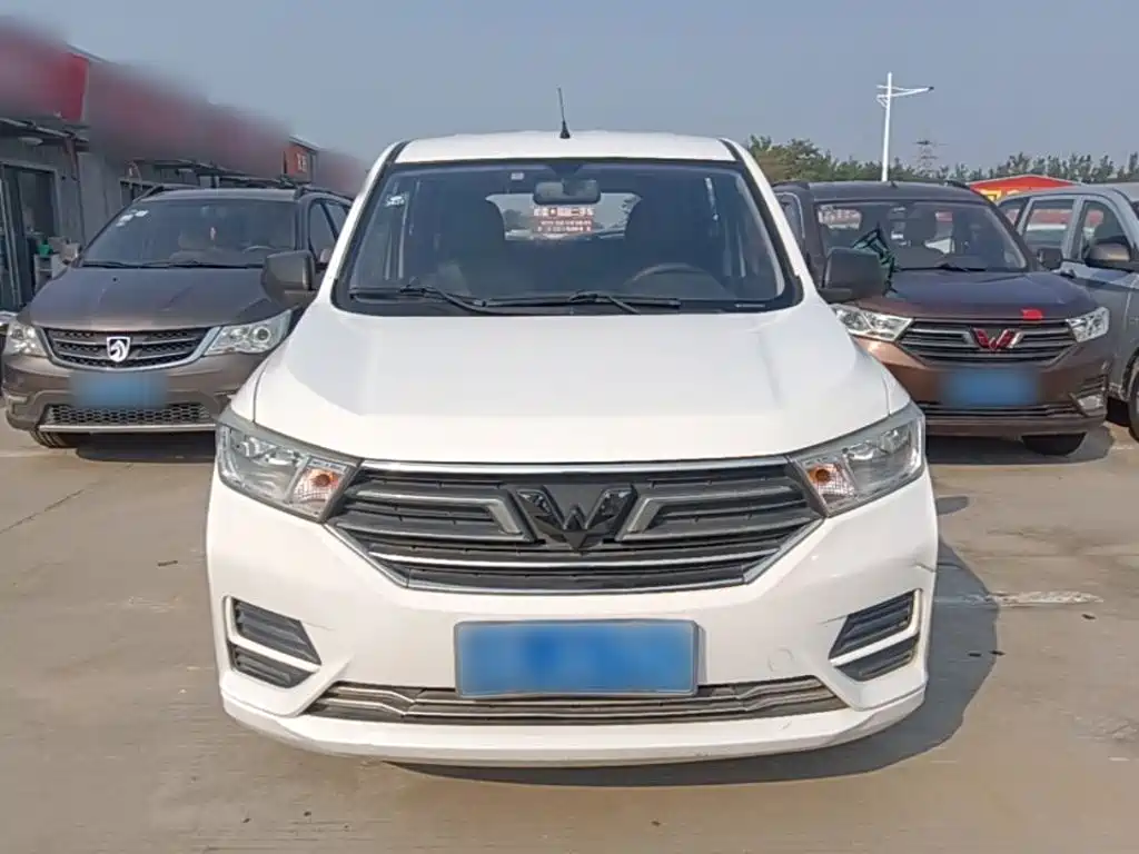 Wuling Hongguang — миниатюра 3